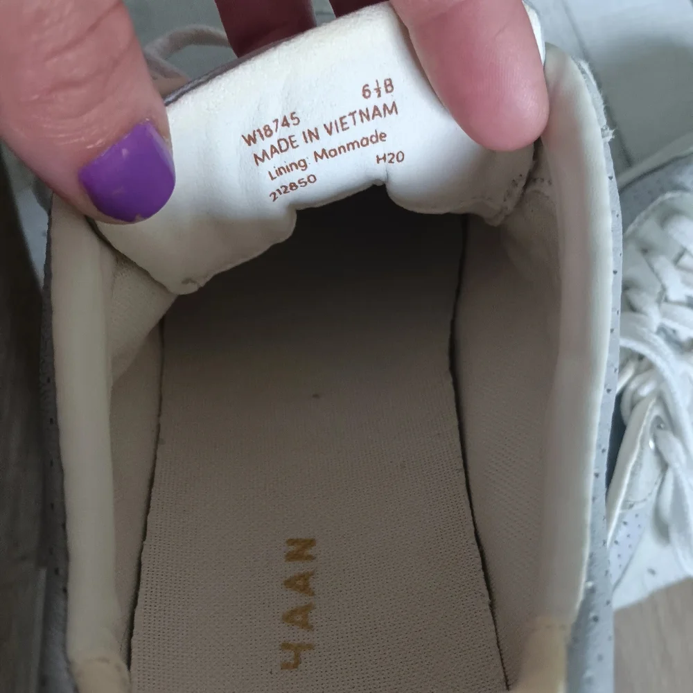 Cole Haan Sz 6.5 Minimalist Casual Gray and White Sneakers